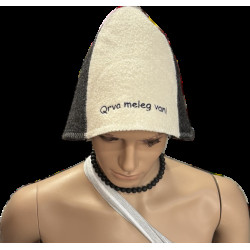 Szürke-fehér szaunasapka Qrva meleg van felirattal